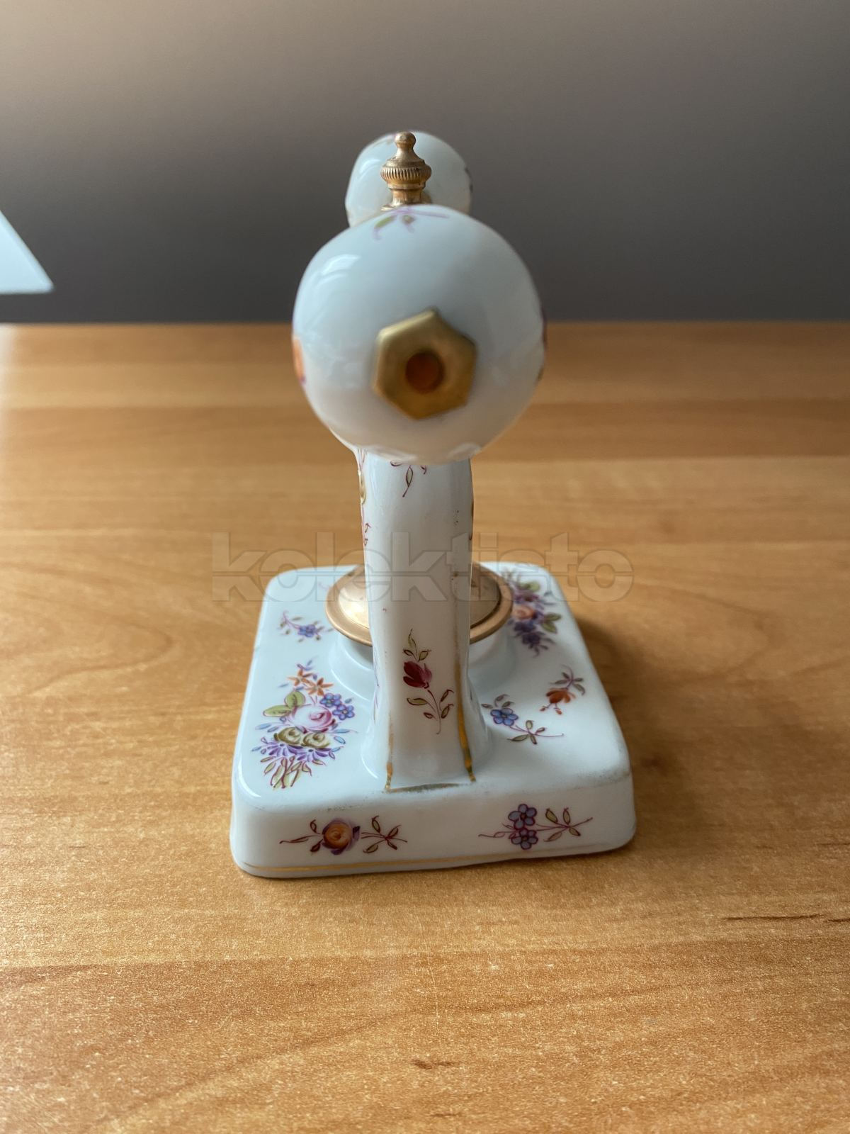 Porcelánový vřetenový louskáček na ořechy, zn. RPM - Rosenthal Porcelnafabrik Marktrewitz