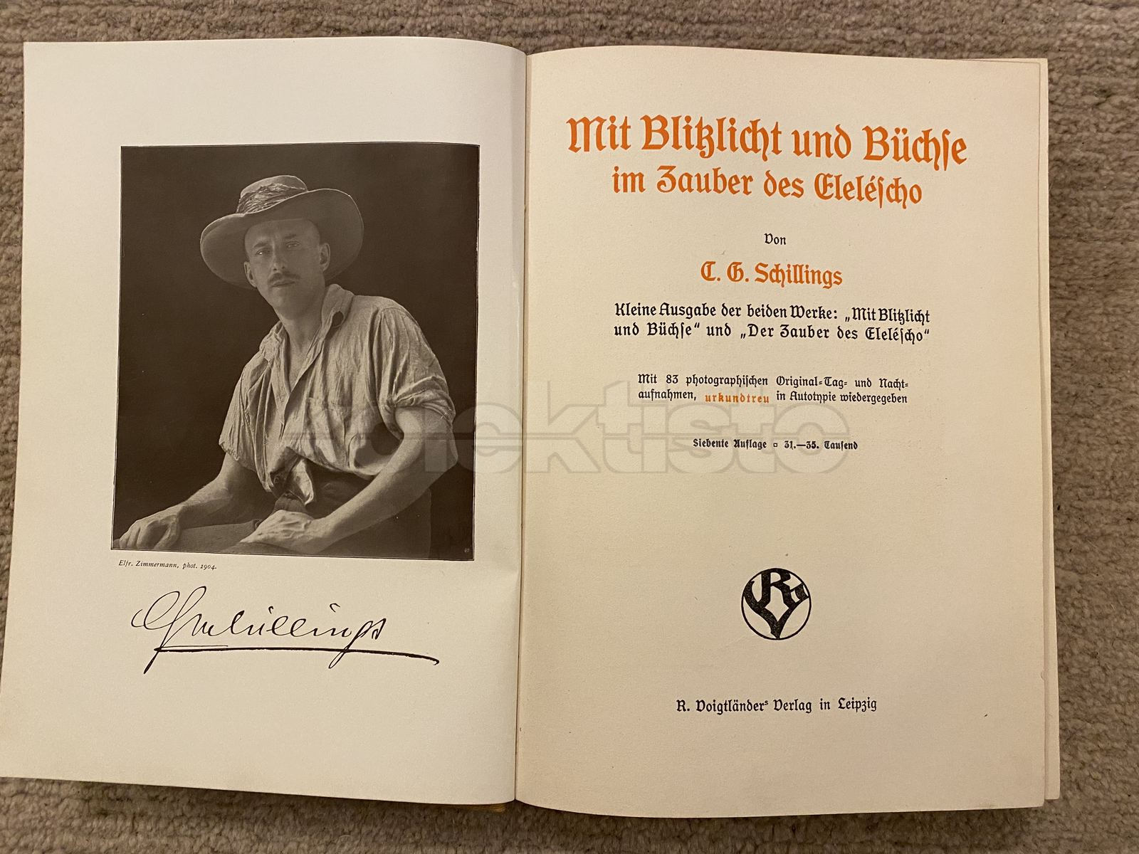 Kniha cestopis MIT BLITZLICHT UND BÜCHSE, originální vazba