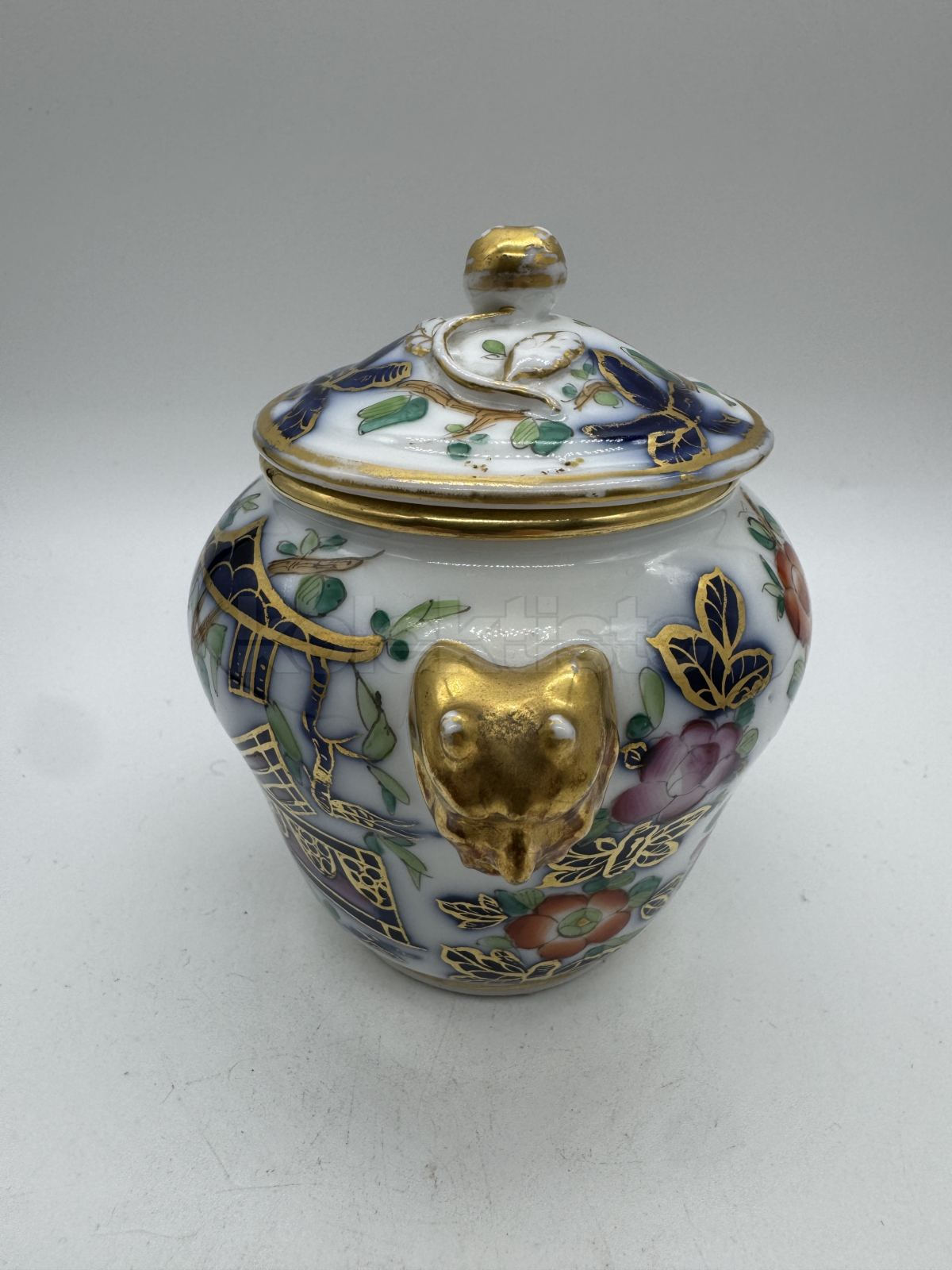 Porcelánová cukřenka