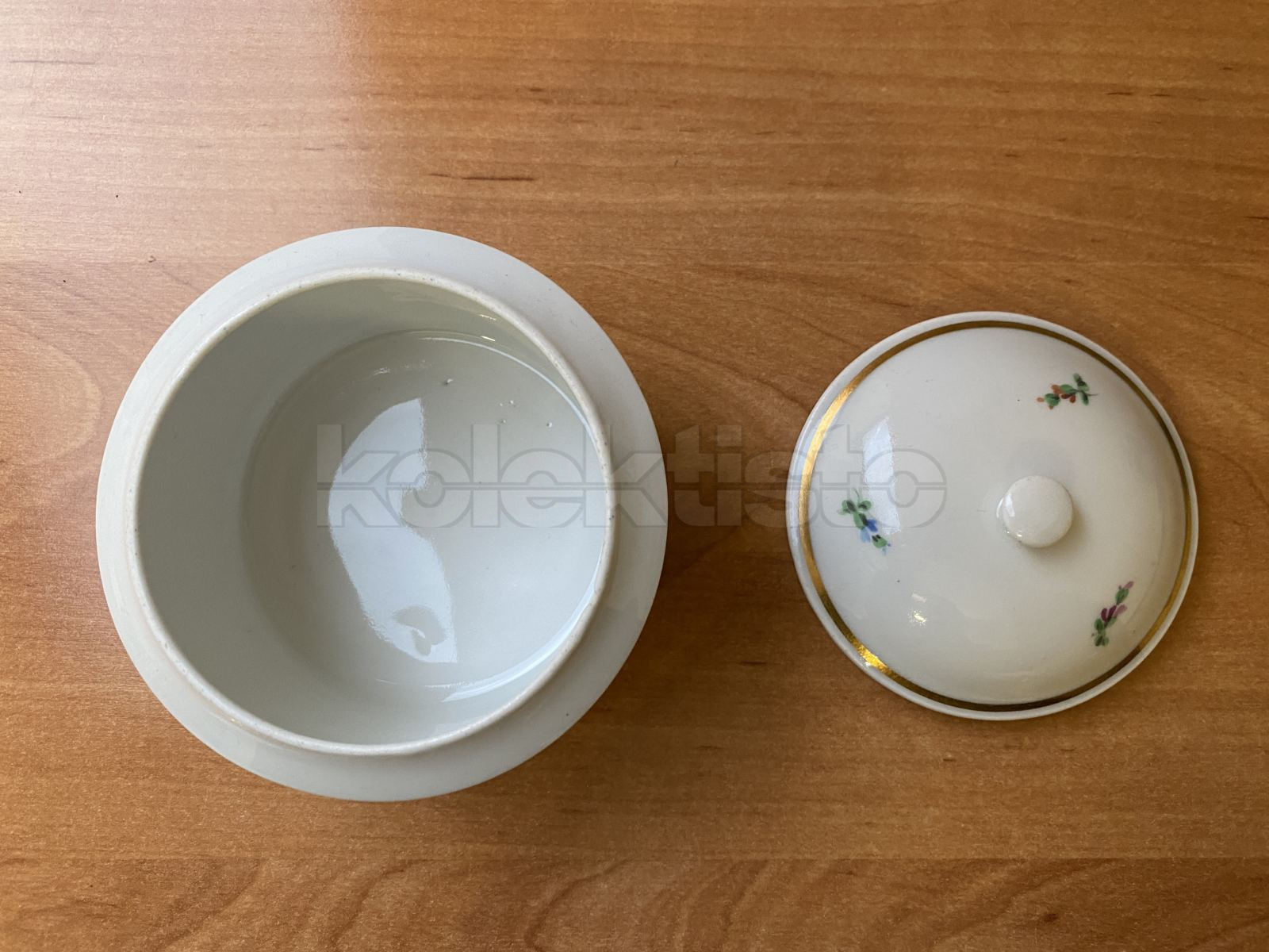 Porcelánová cukřenka