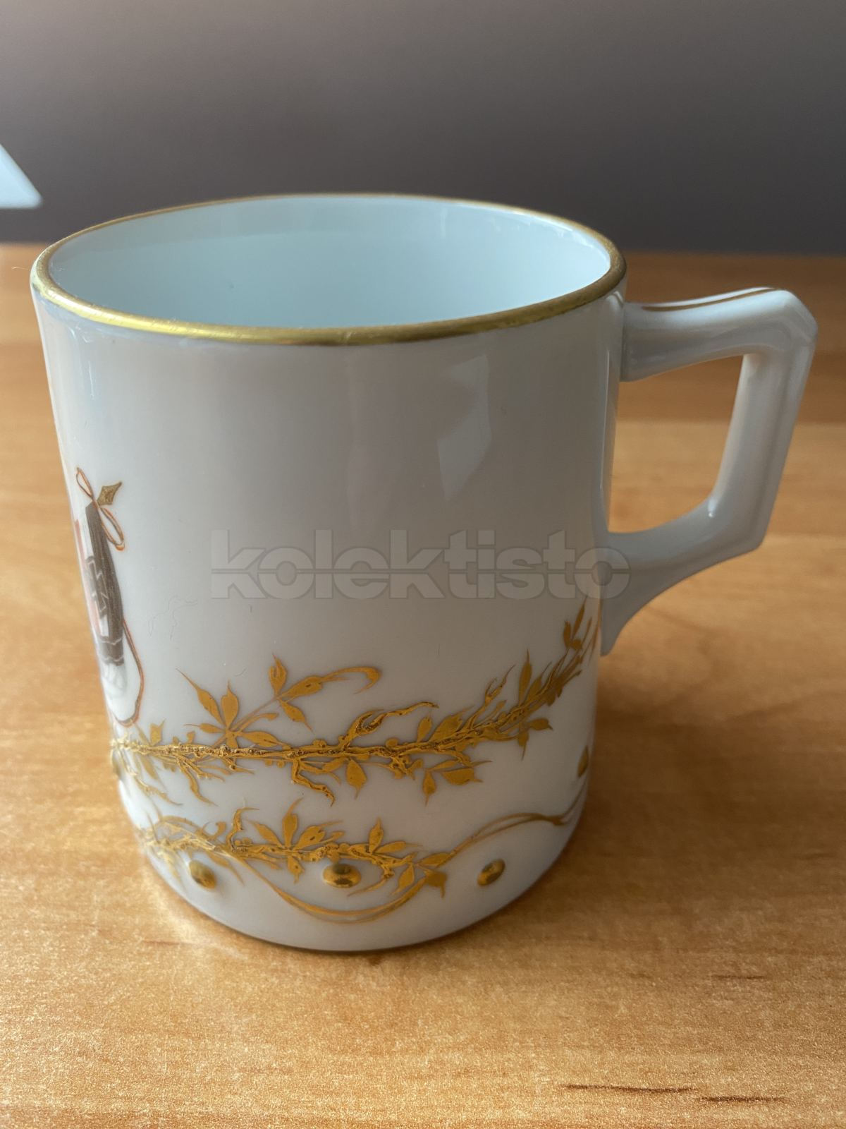 Porcelánový hrnek Vilém II.
