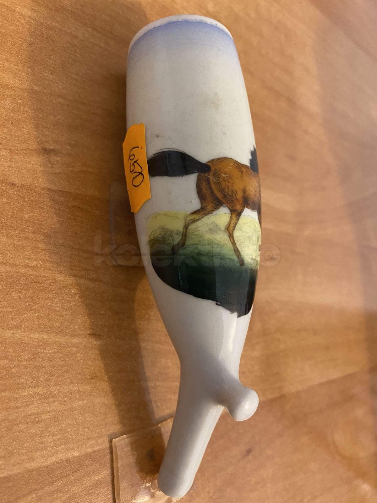 Porcelánová fajfka s koněm