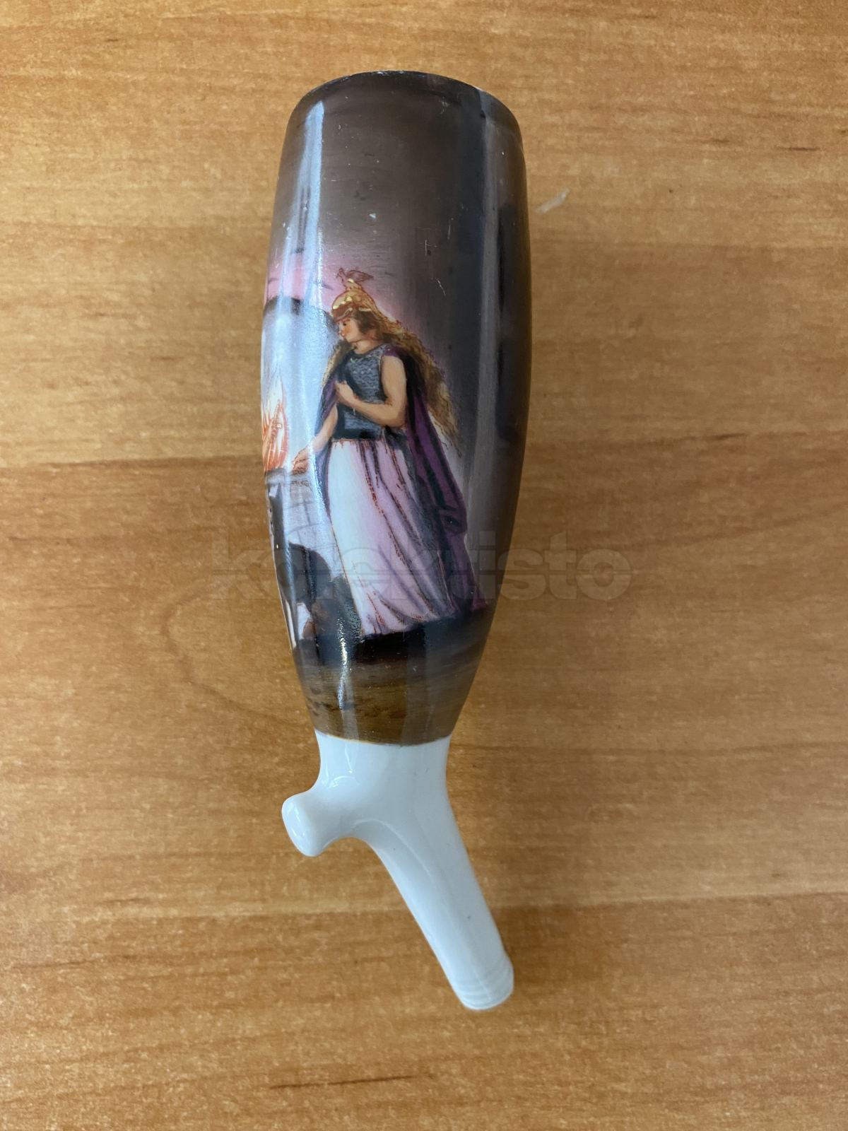 Porcelánová fajfka s obrázkem na téma německého sjednocení