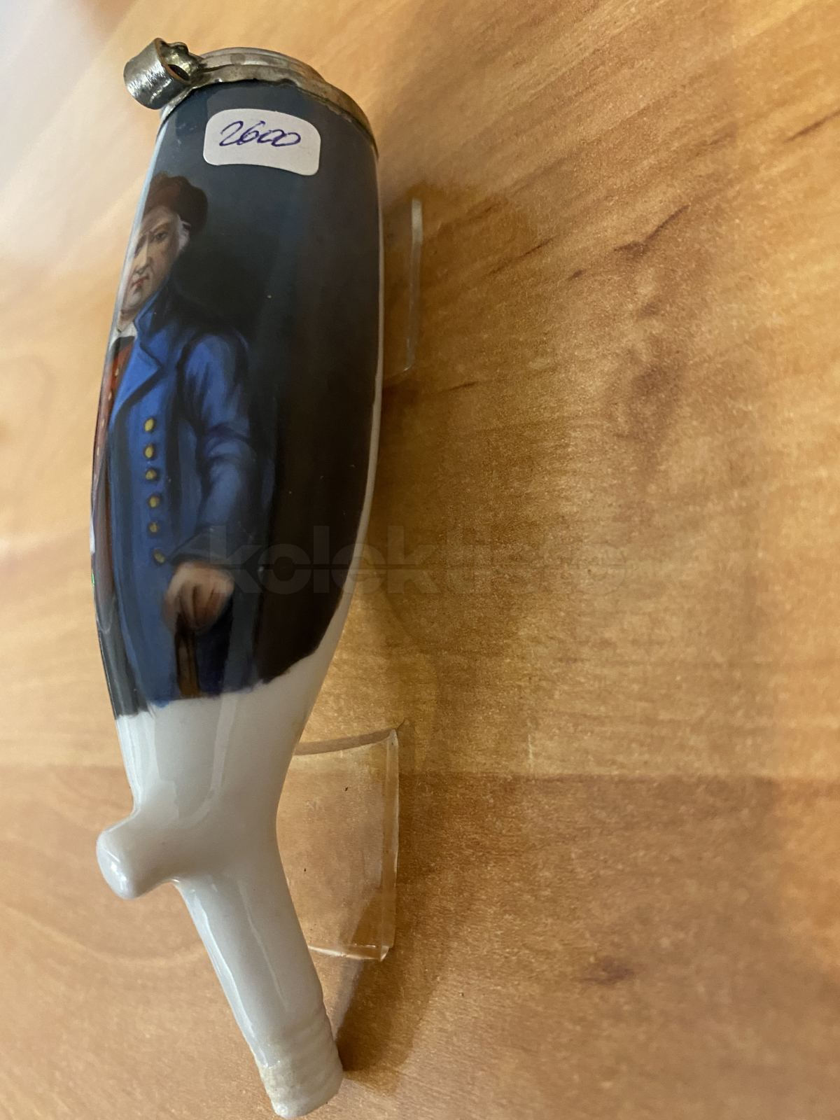 Porcelánová fajfka s obrázkem muže