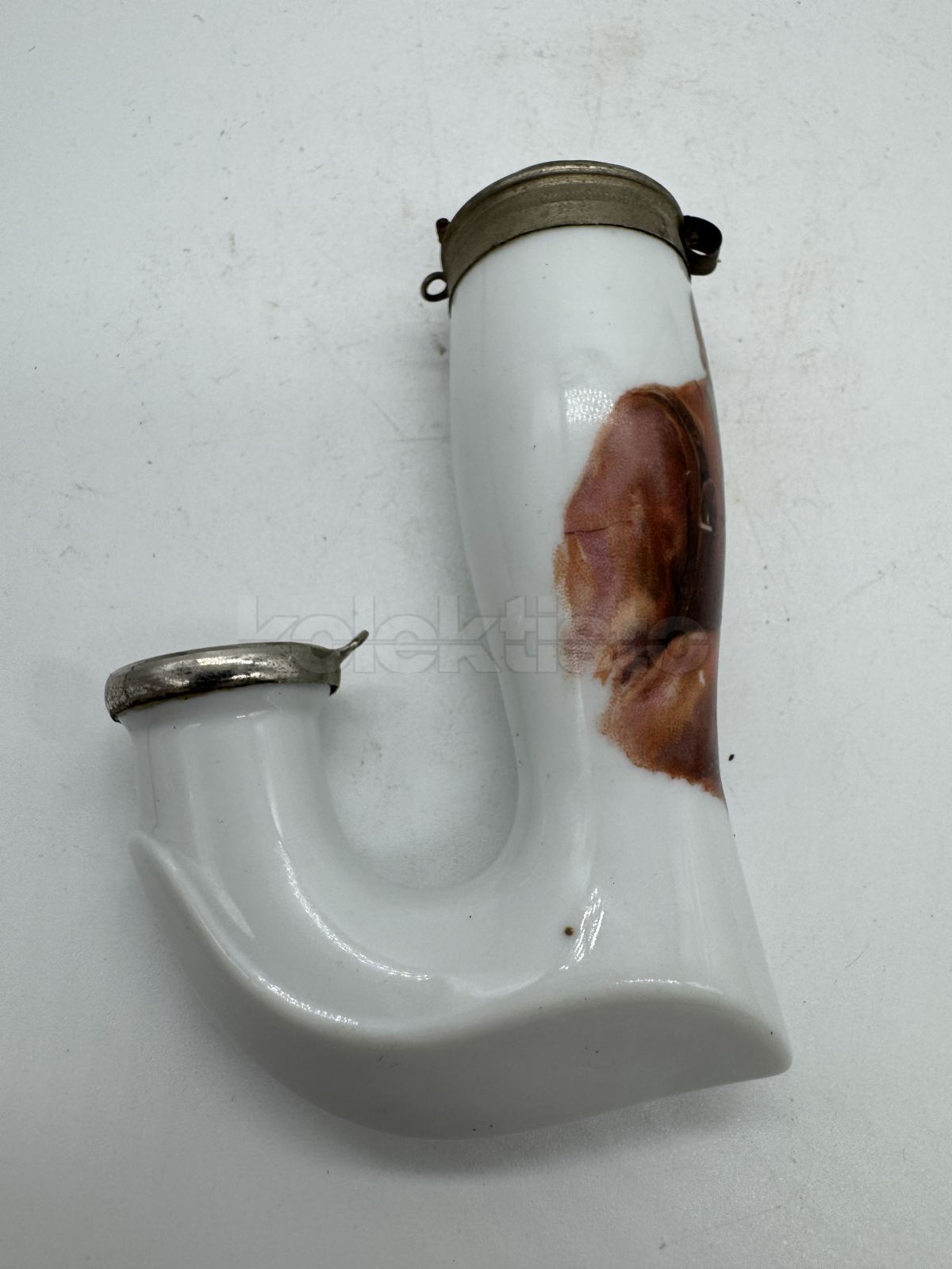 Porcelánová fajfka labuťenka