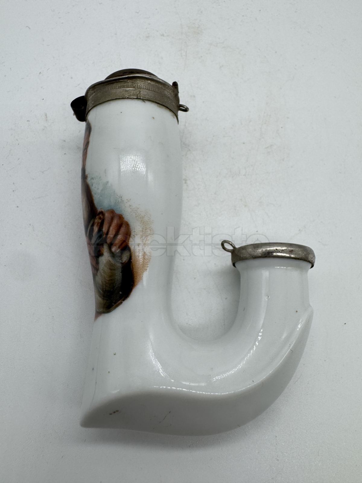 Porcelánová fajfka labuťenka