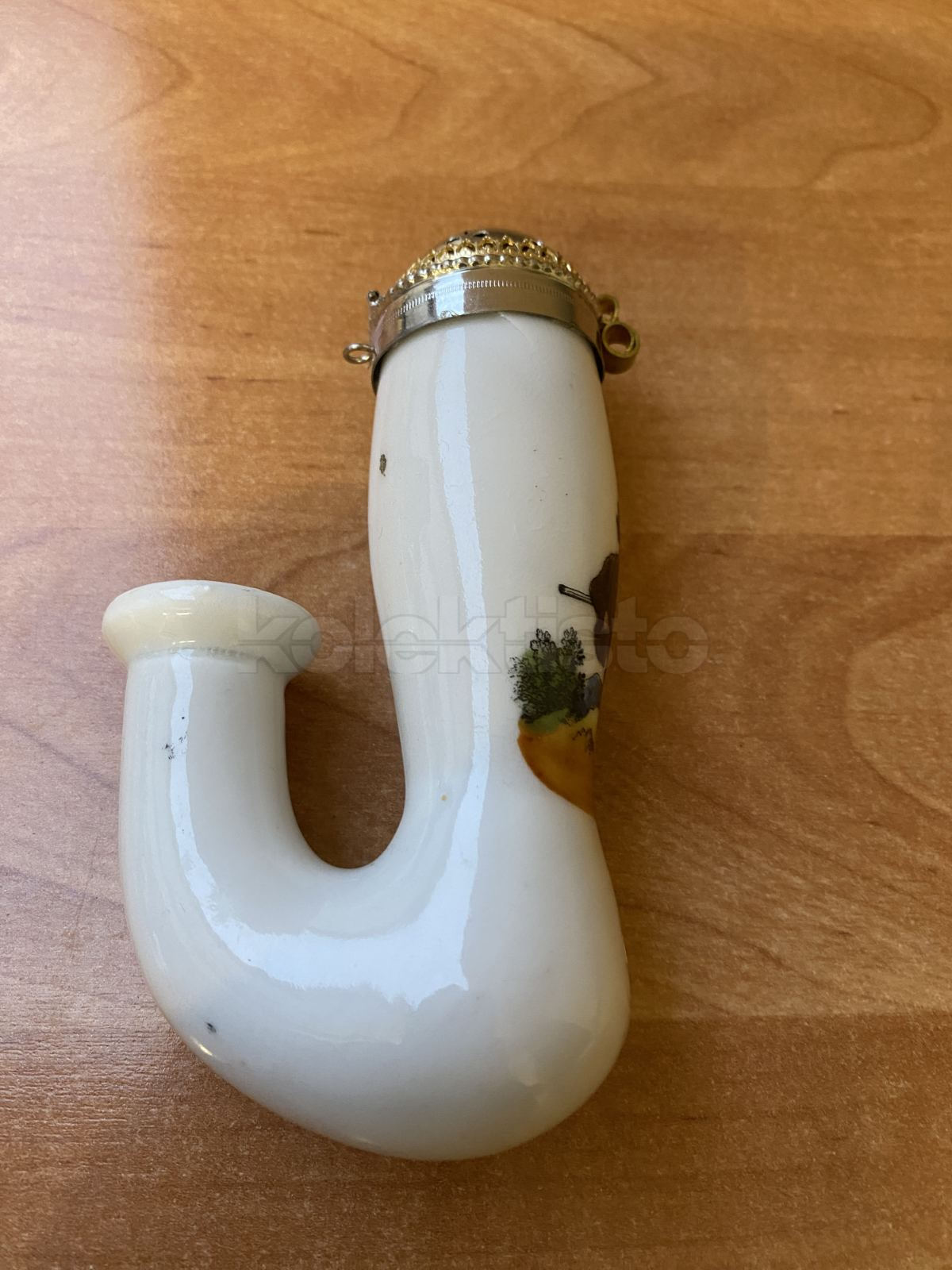 Porcelánová fajfka labutěnka