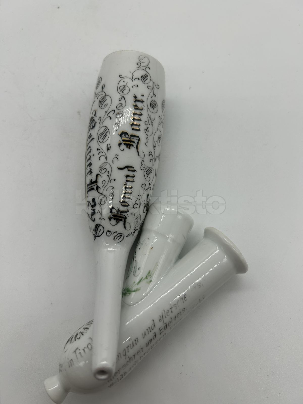 Porcelánová vojenská fajfka PĚŠÁK
