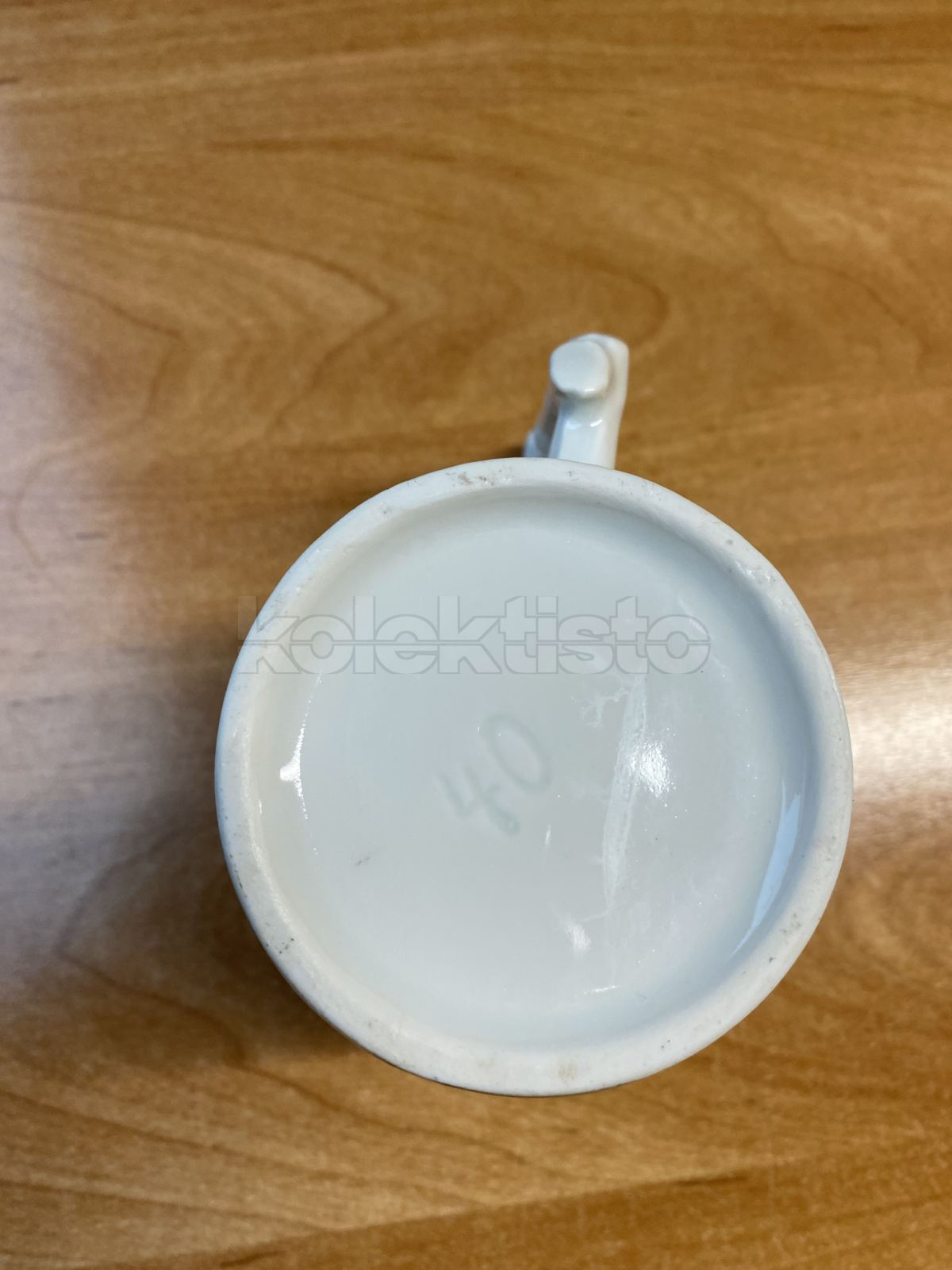 Porcelánový hrnek
