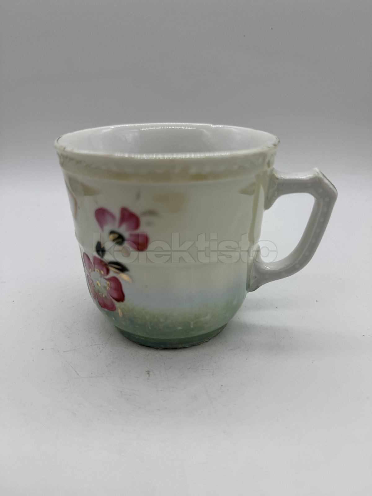 Porcelánový hrnek