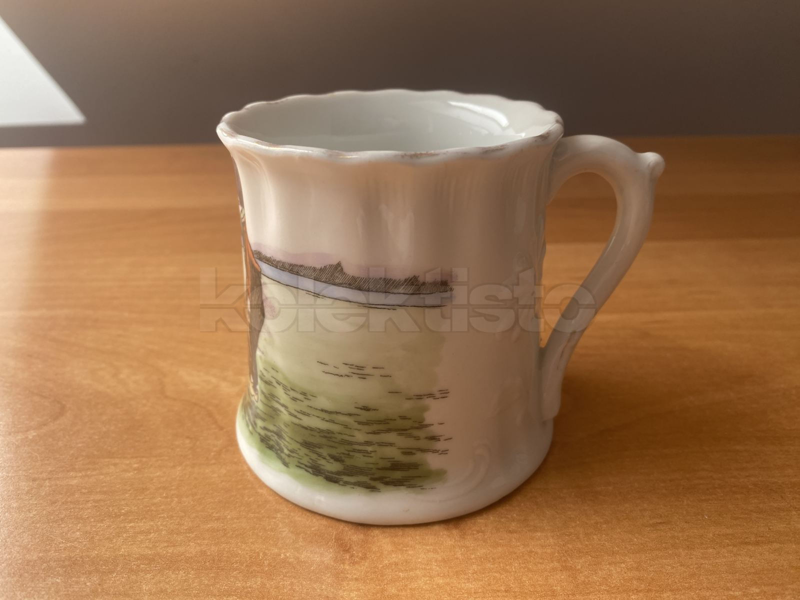Porcelánový hrnek