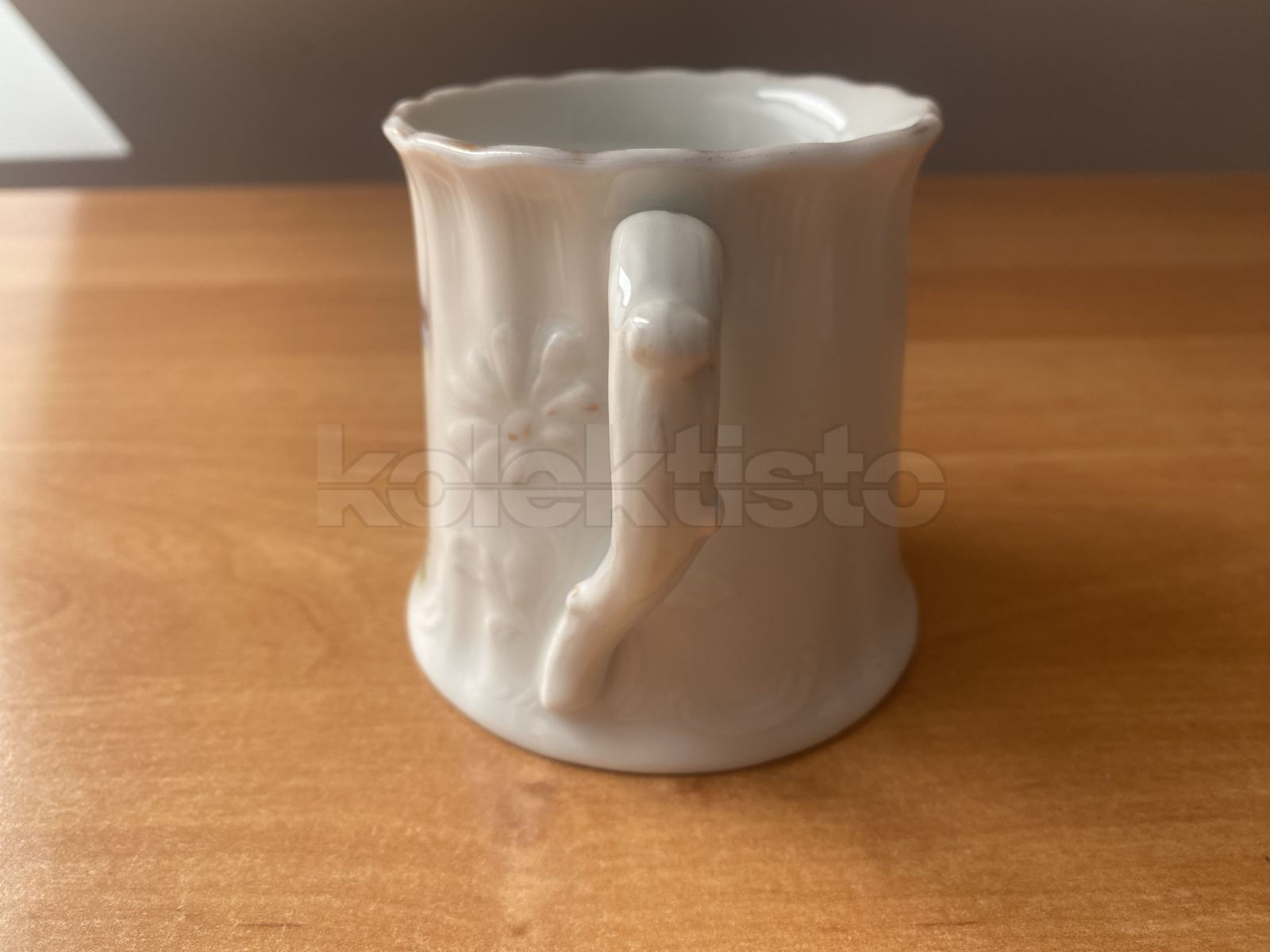 Porcelánový hrnek