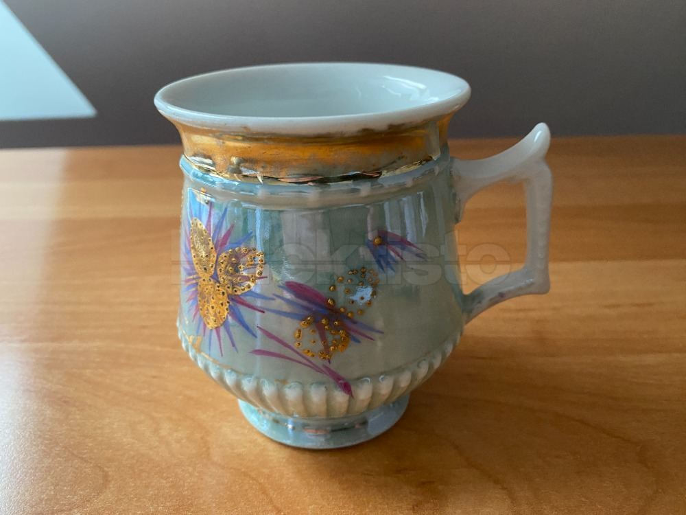 Porcelánový hrnek MUŠLÁK