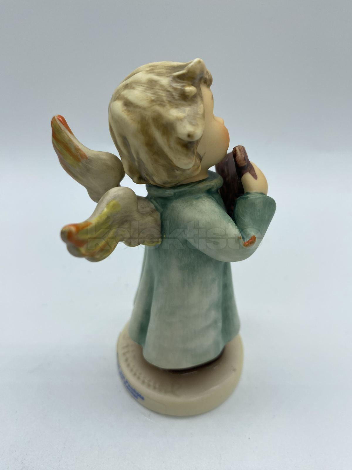 Porcelánová figurka ANDÍLEK S FLÉTNOU