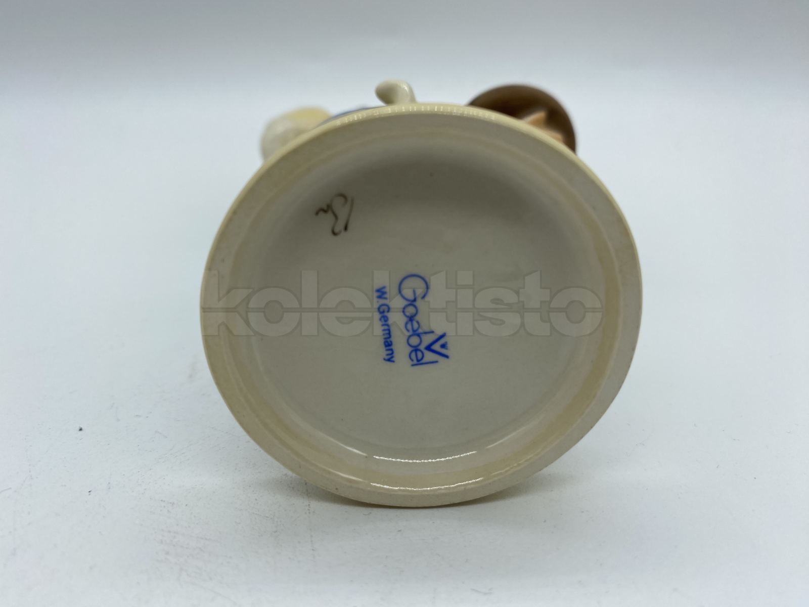 Porcelánová figurka MALÝ CUKRÁŘ