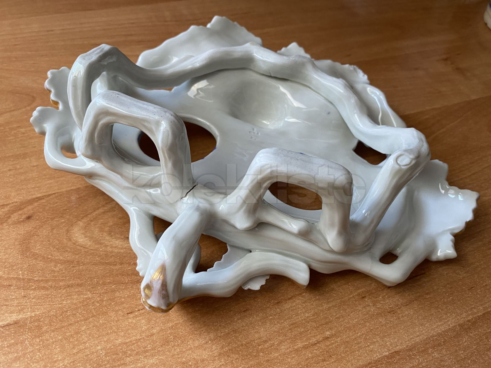 Porcelánový kalamář, chybí kalíšky na inkoust