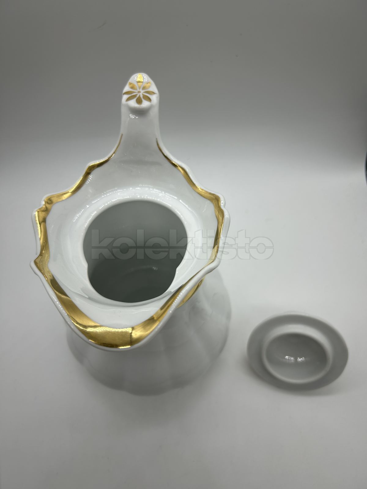 Porcelánová konvice