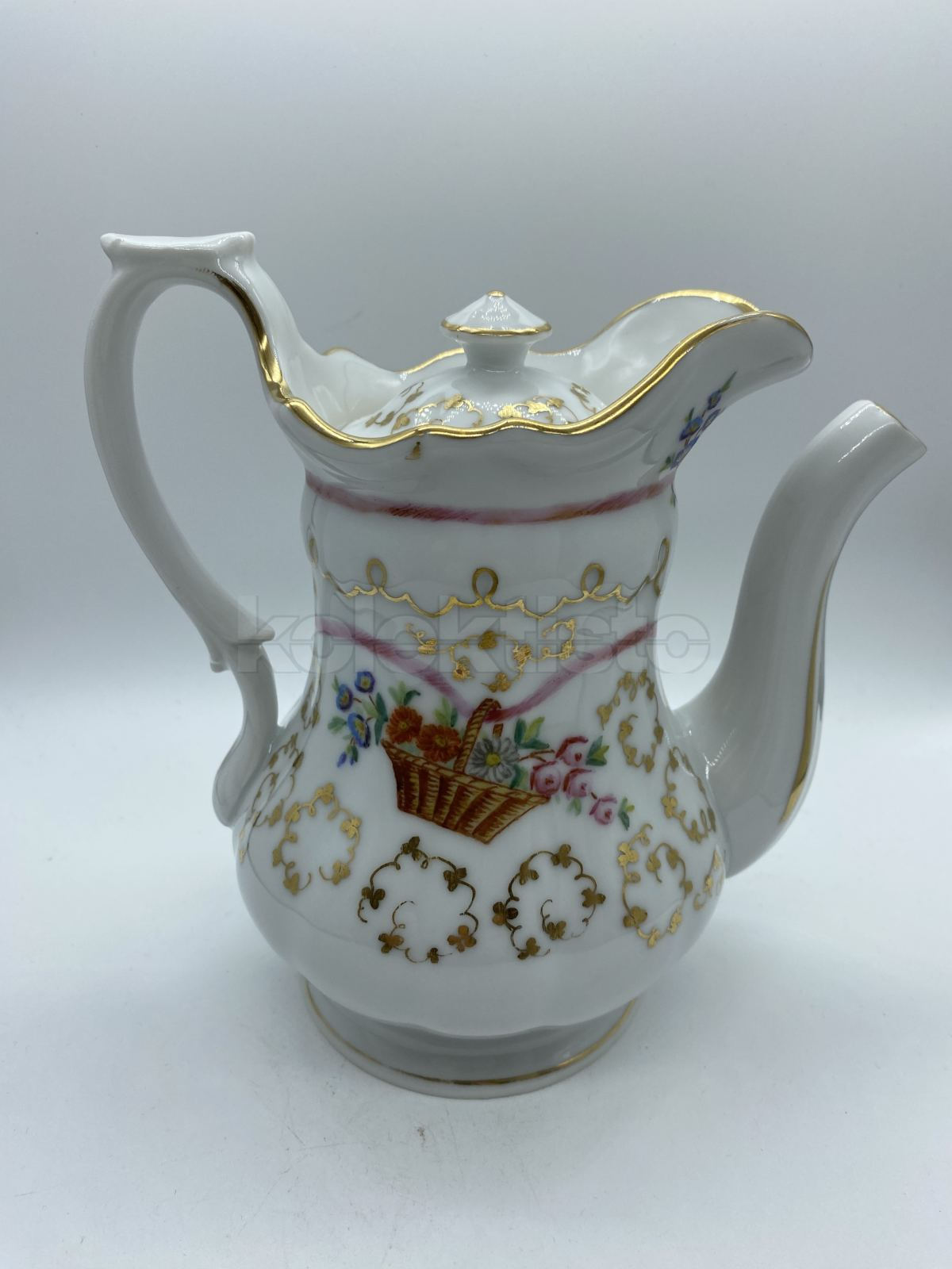 Porcelánová konvice
