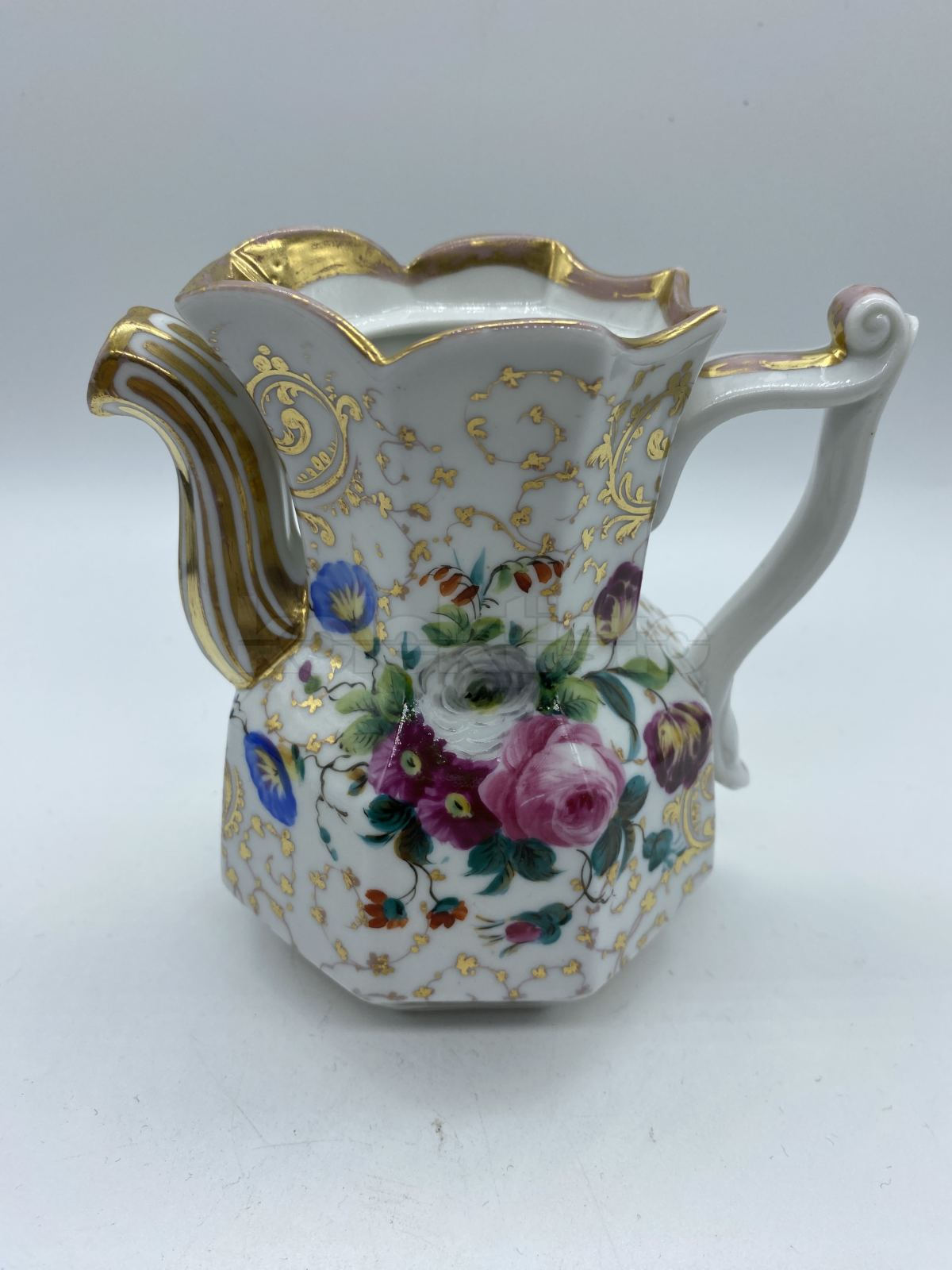 Porcelánová konvice