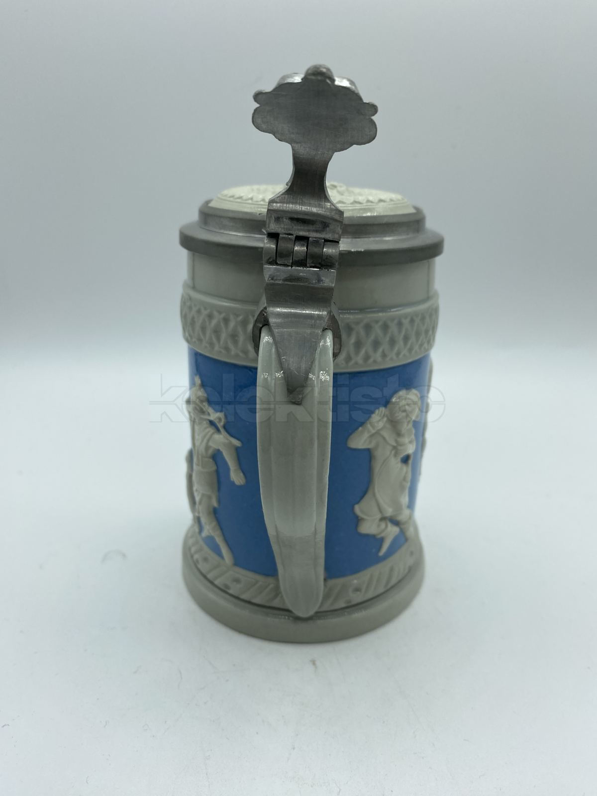 Porcelánový korbel