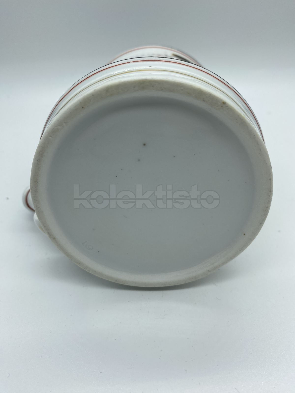 Porcelánový korbel