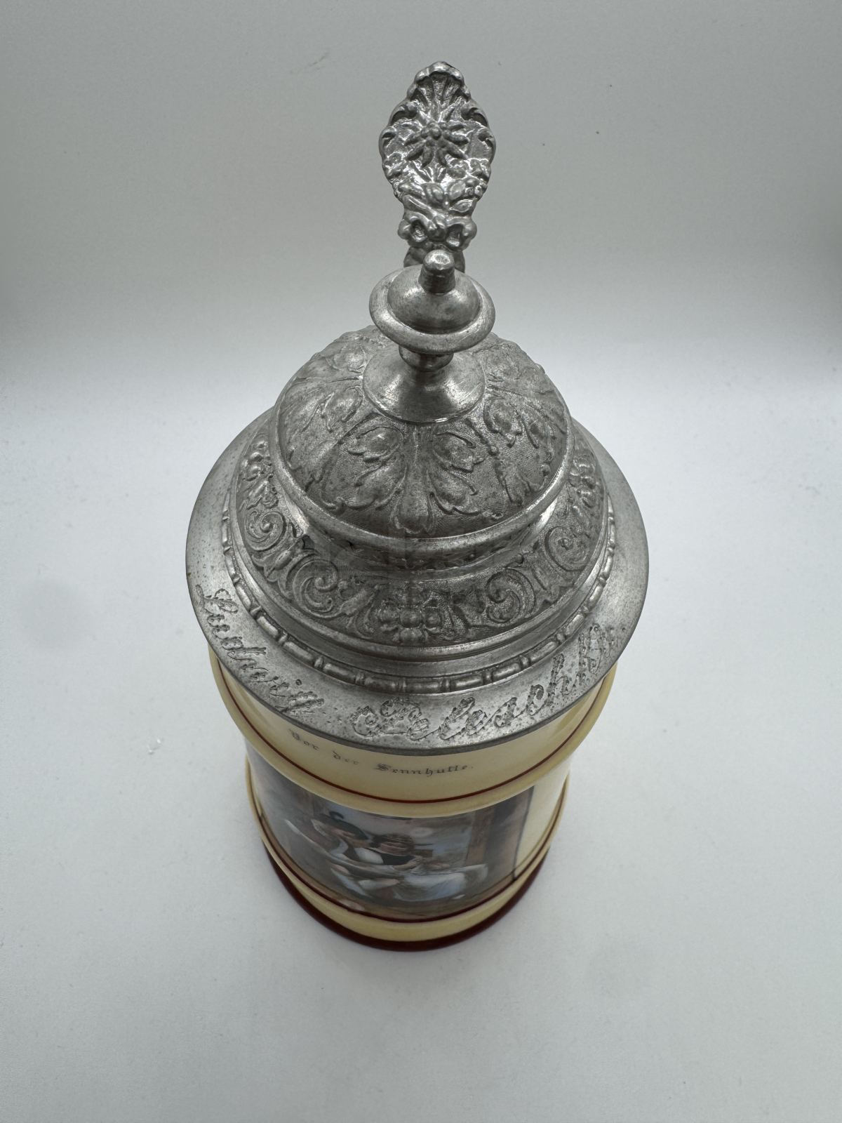 Porcelánový korbel s průsvitkou