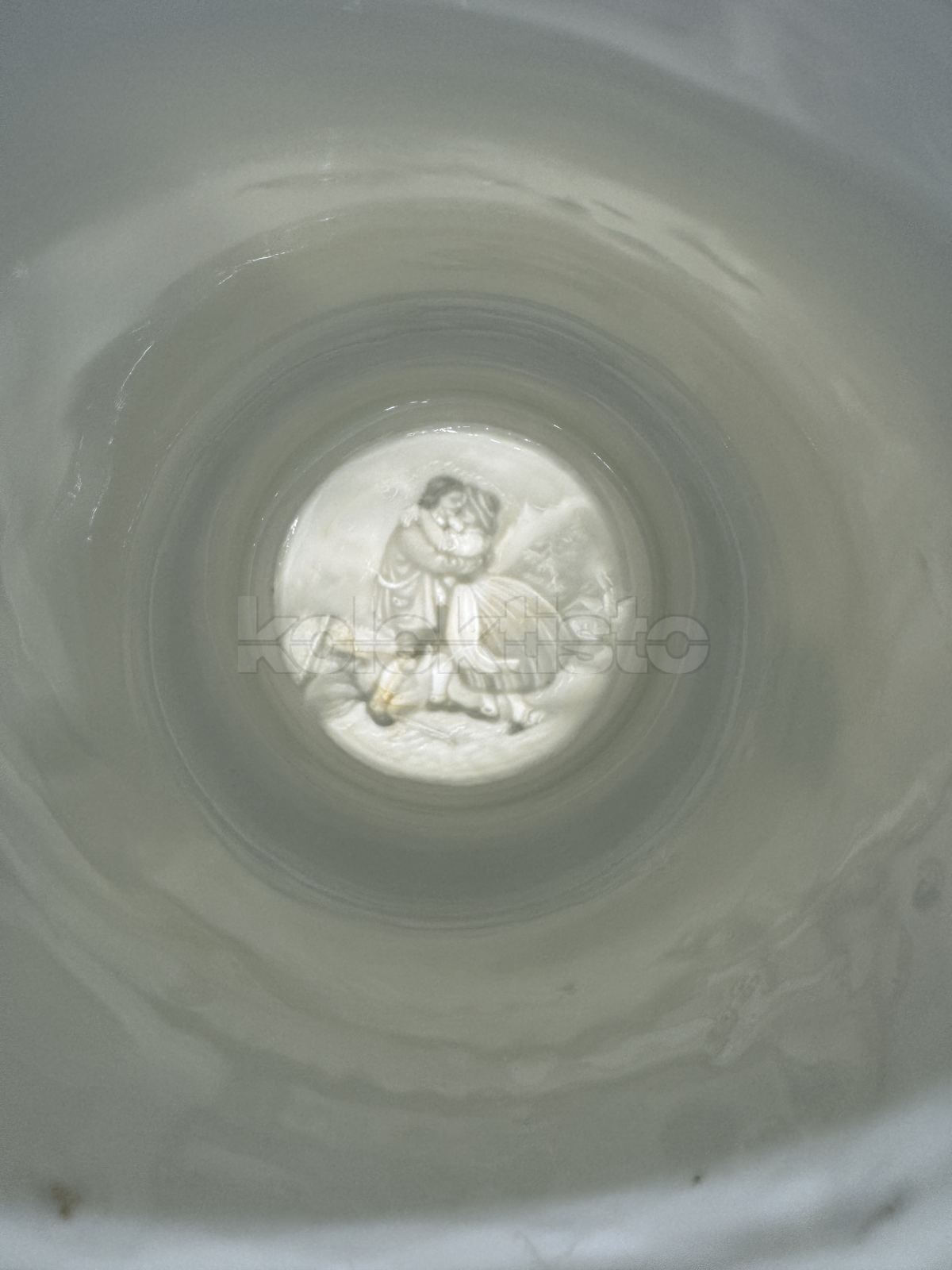 Porcelánový korbel s průsvitkou