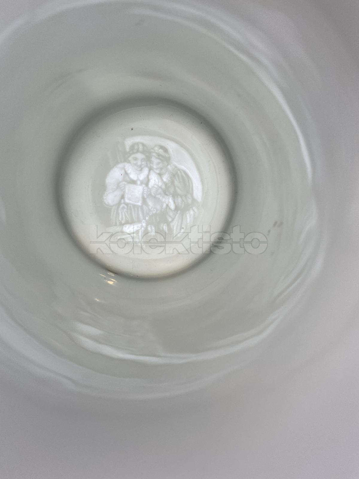 Porcelánový korbel s průsvitkou