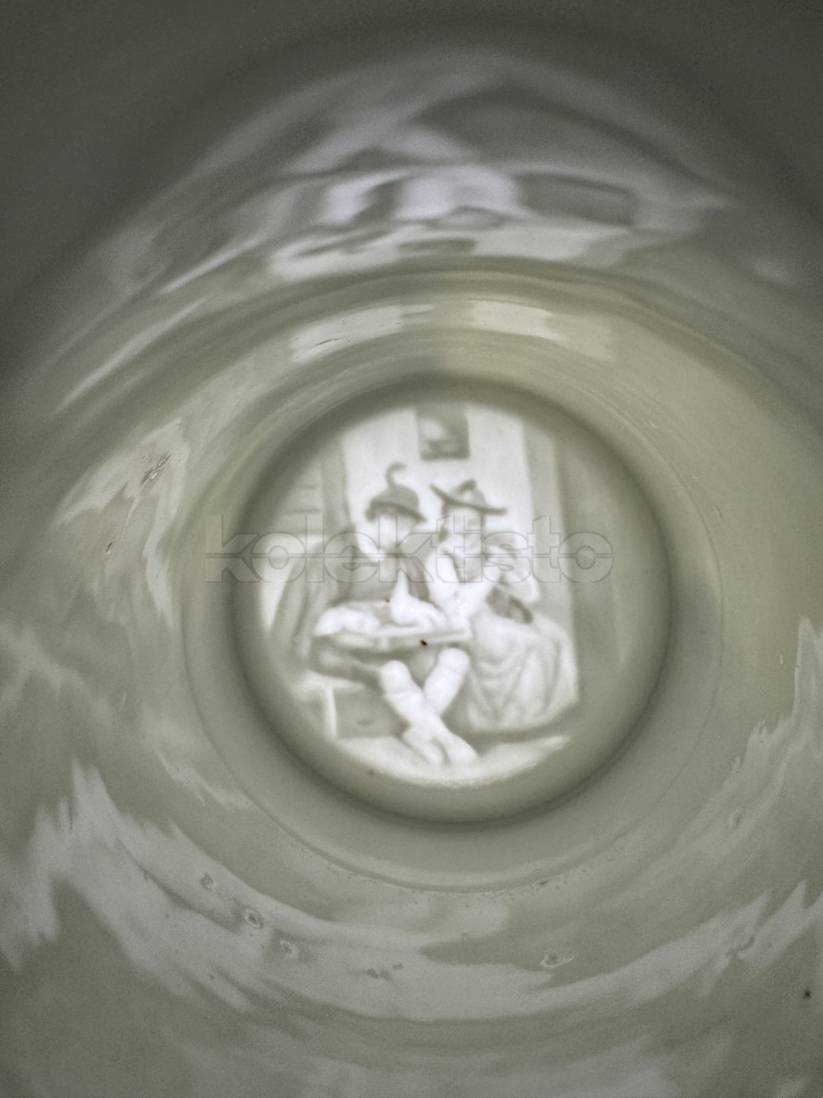 Porcelánový korbel s průsvitkou