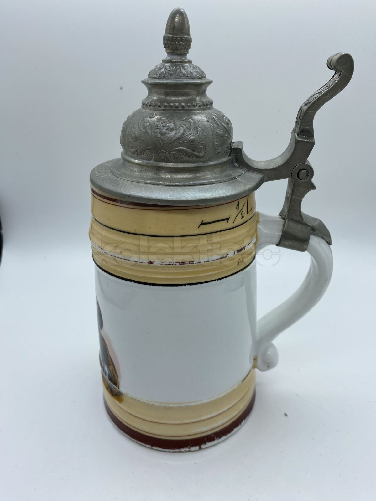Porcelánový korbel s pivní tématikou