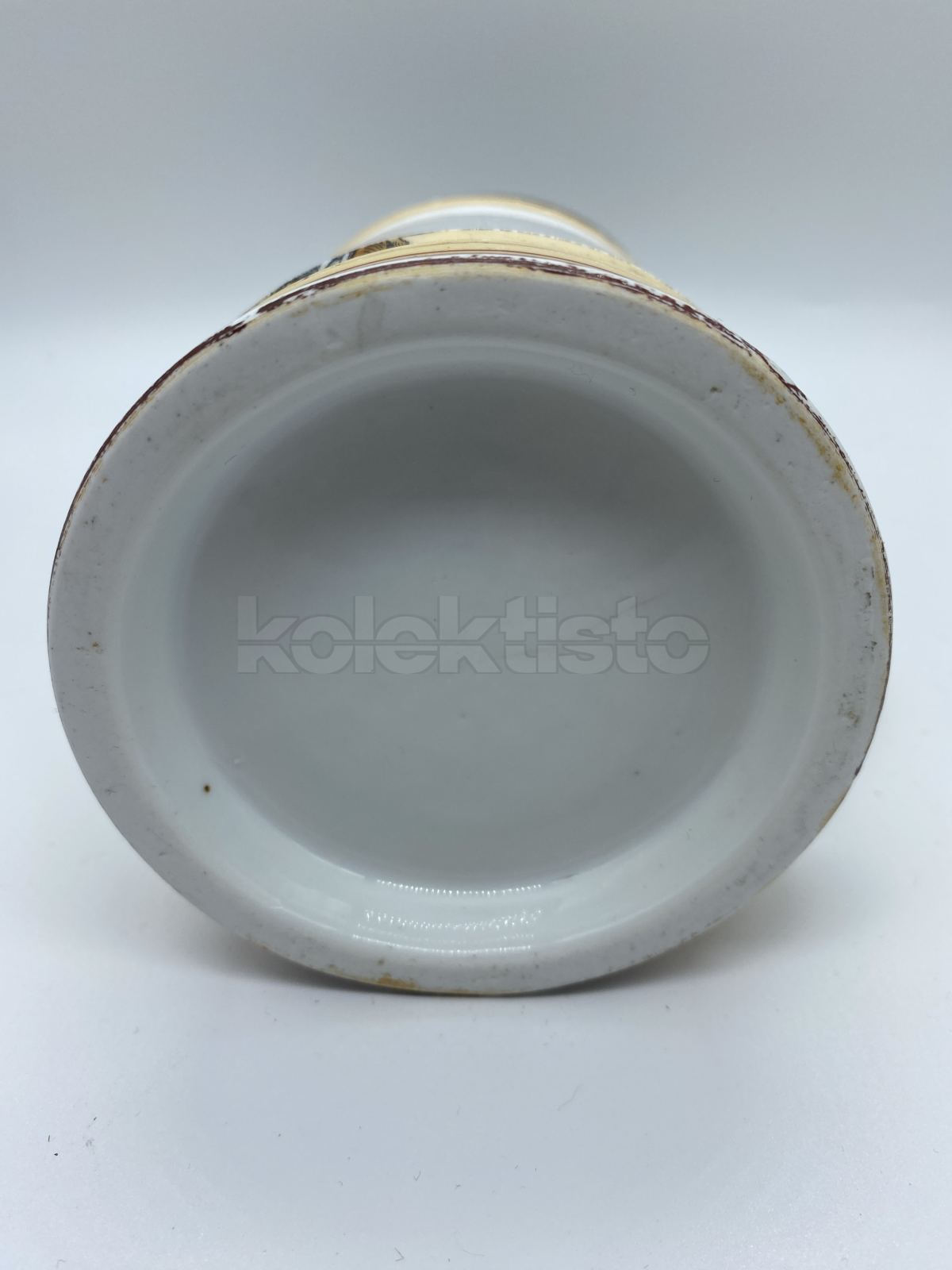 Porcelánový korbel s pivní tématikou