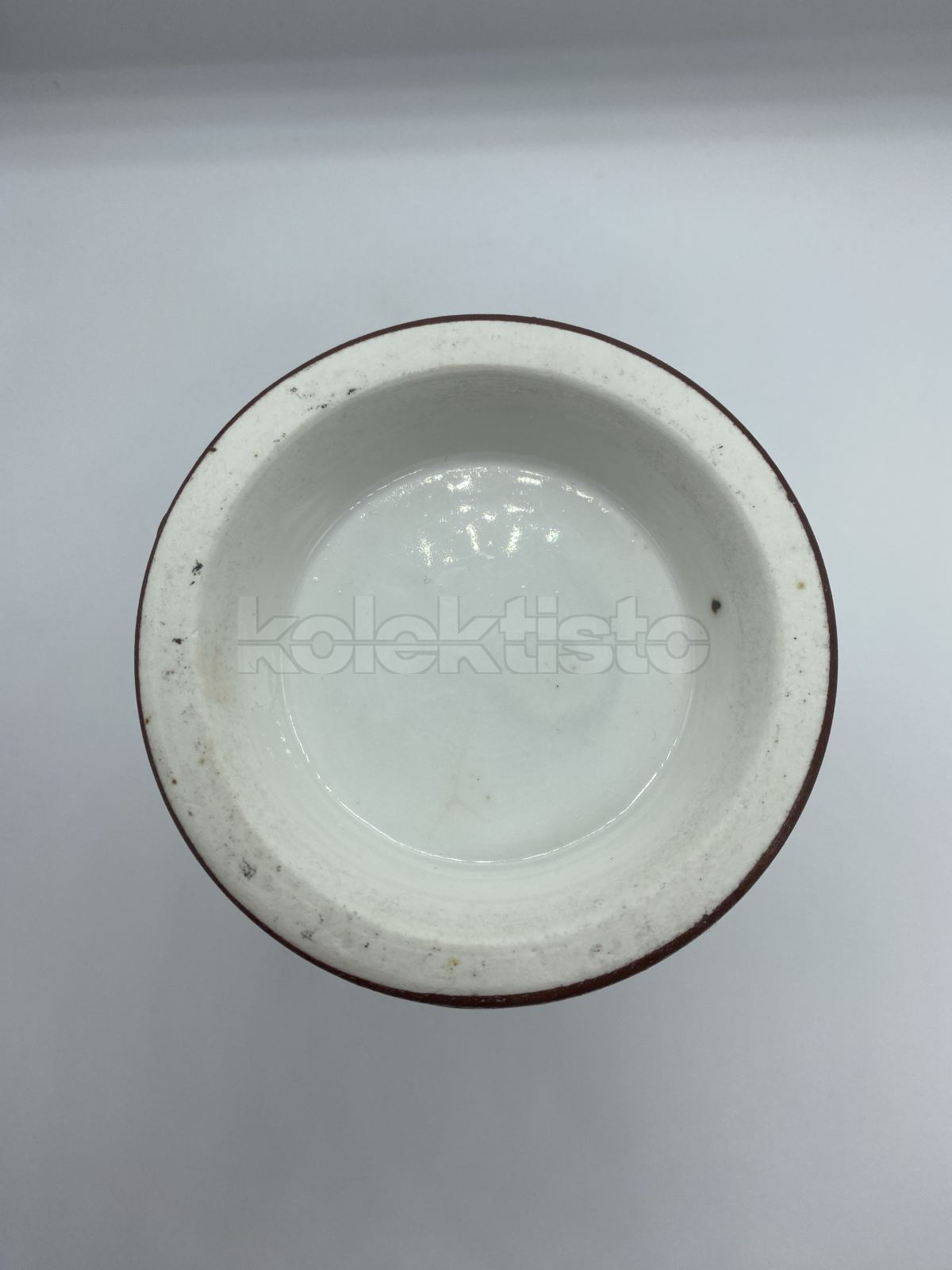 Porcelánový korbel s průsvitkou a loveckým motivem