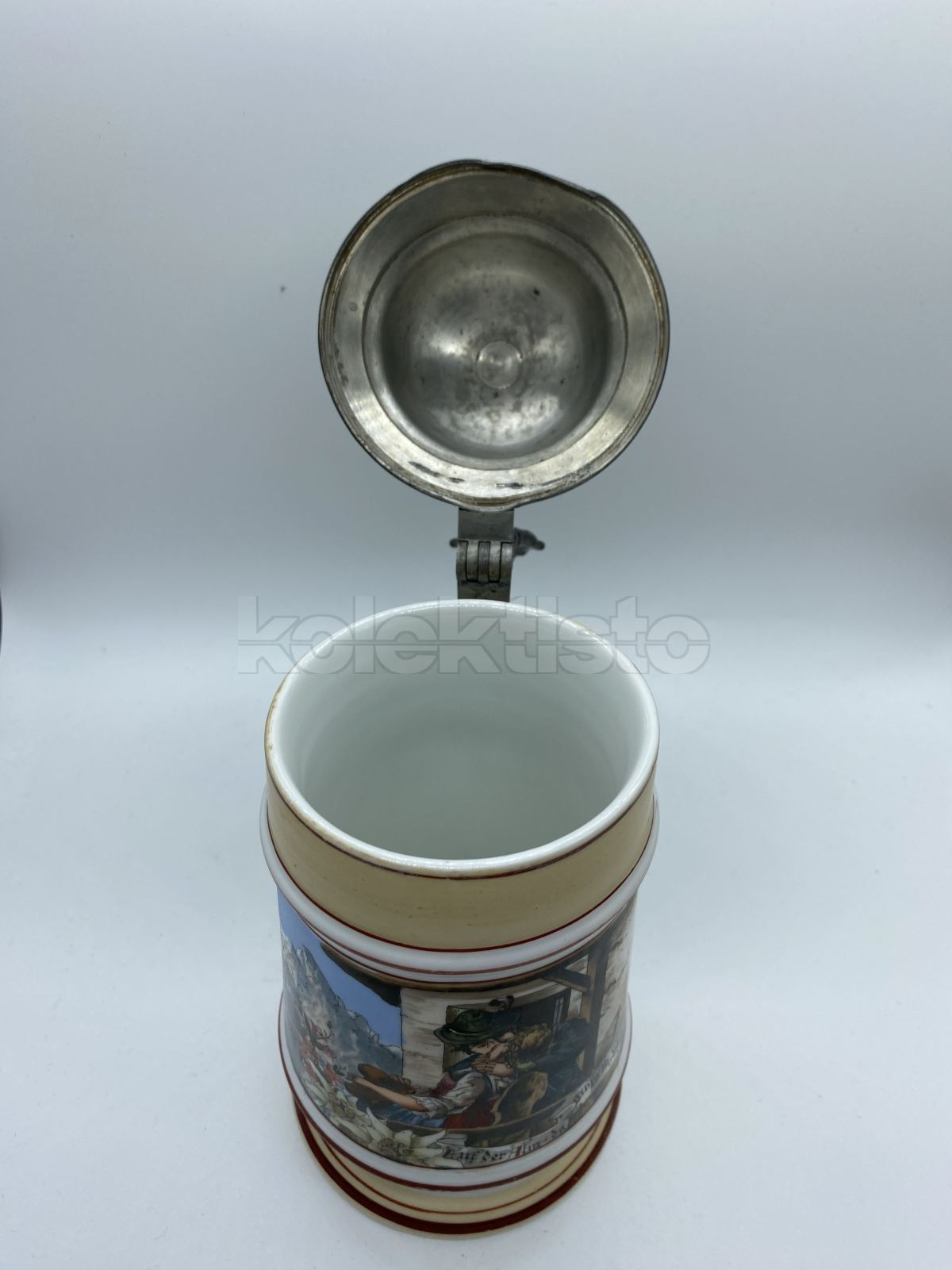 Porcelánový korbel s průsvitkou