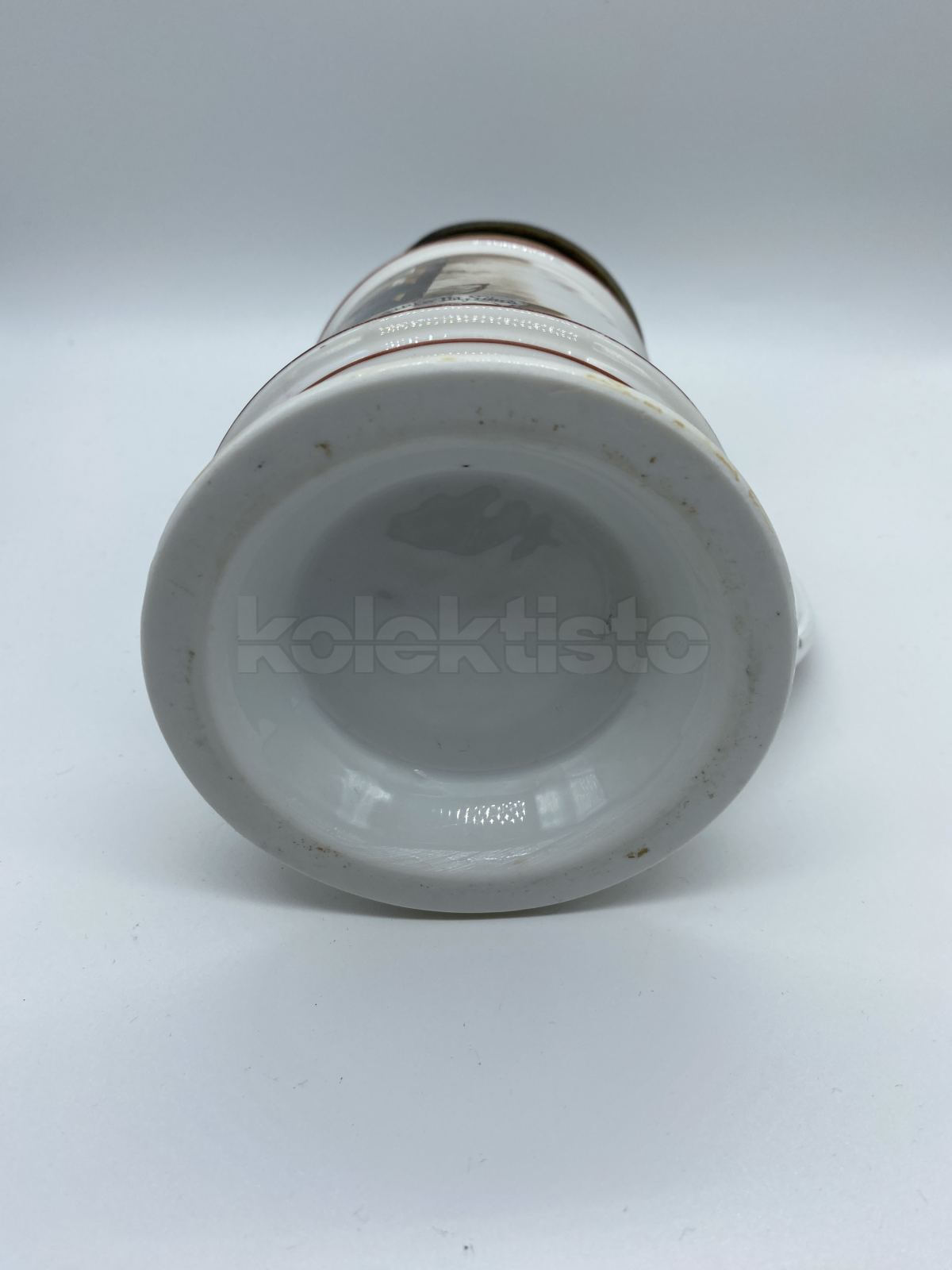 Porcelánový korbel s průsvitkou