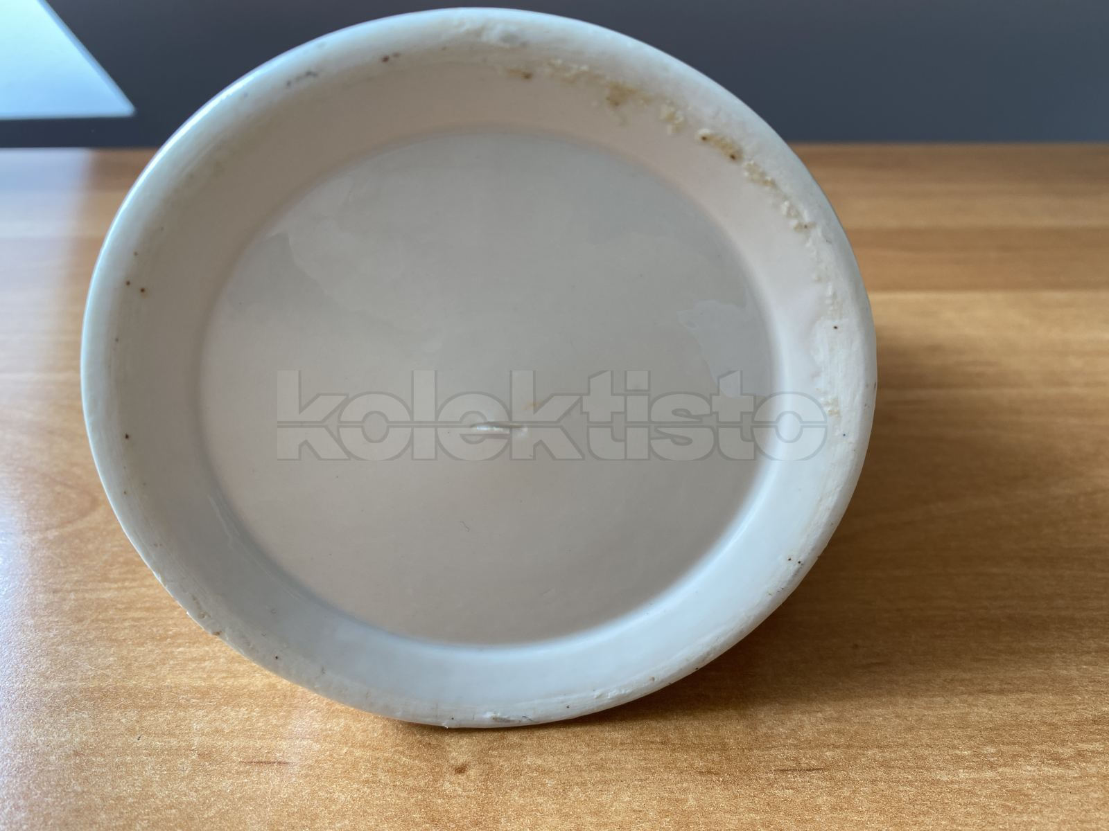 Porcelánový korbel s víkem