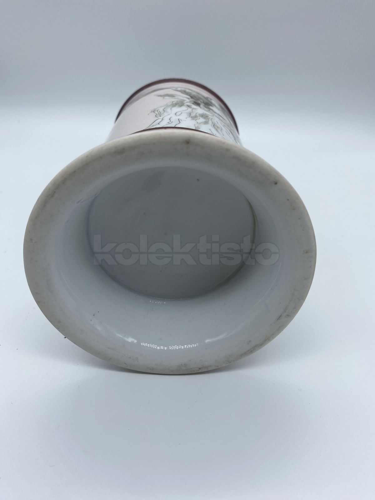 Porcelánový korbel s malbou kozla, na dně průsvitka zn. AMBERG