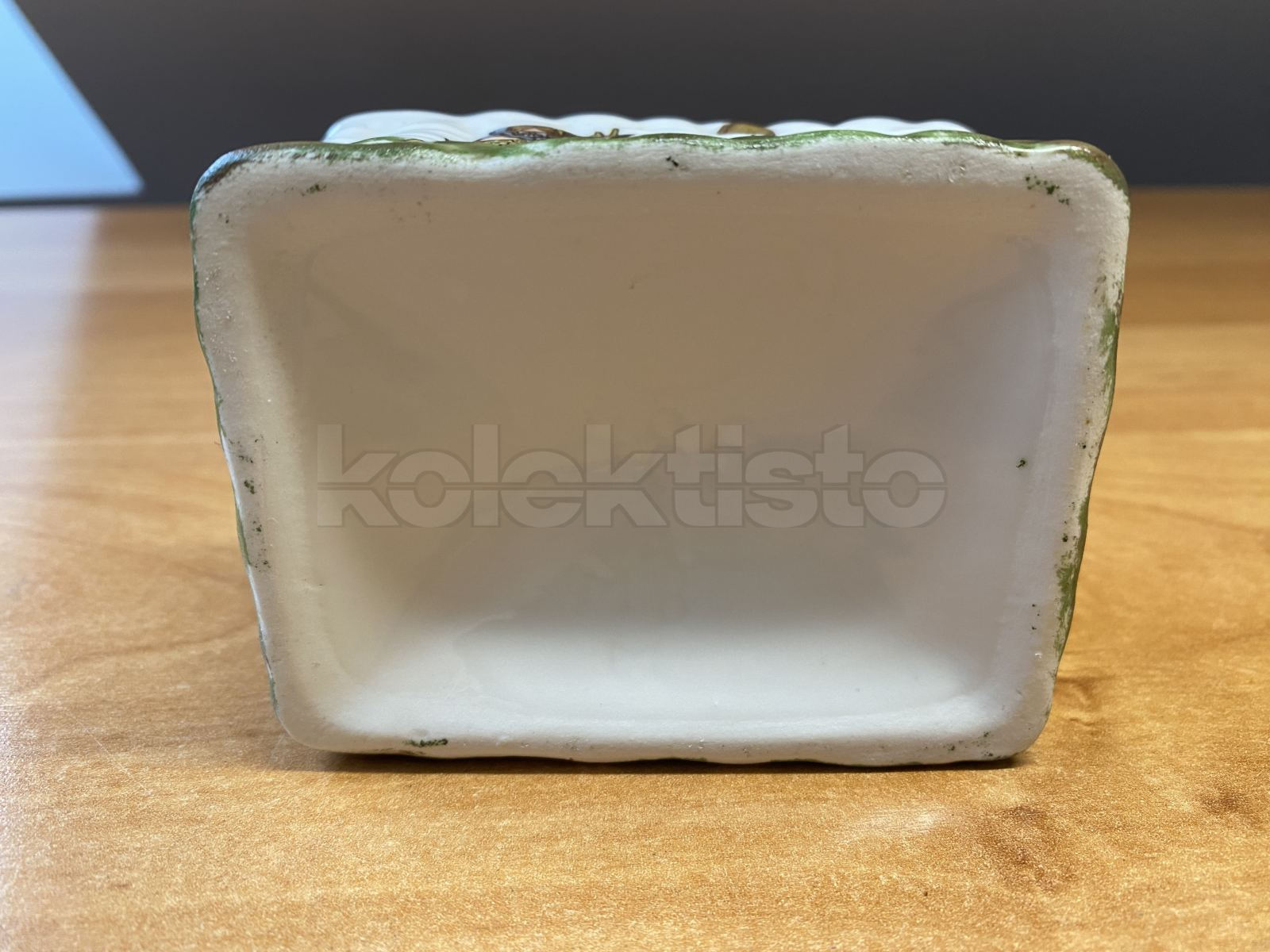 Porcelánový košíček