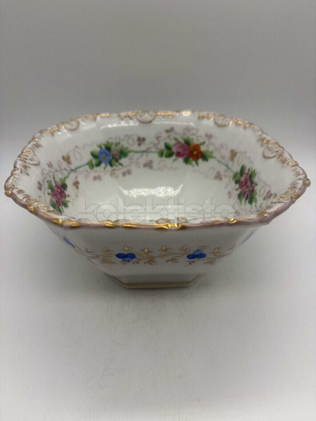 Porcelánová miska na sušenky