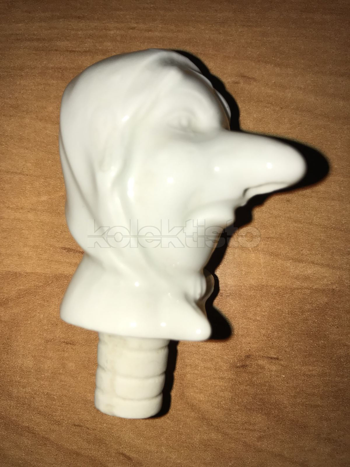 Porcelánový špunt-nálevka