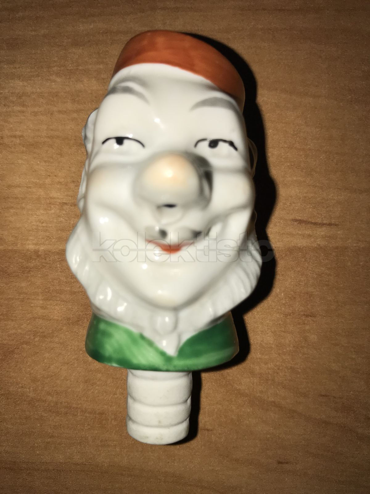 Porcelánový špunt-nálevka