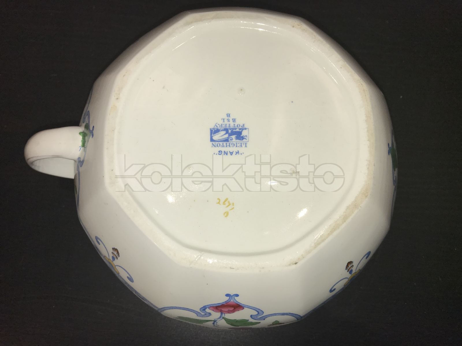 Porcelánový nočník č.38