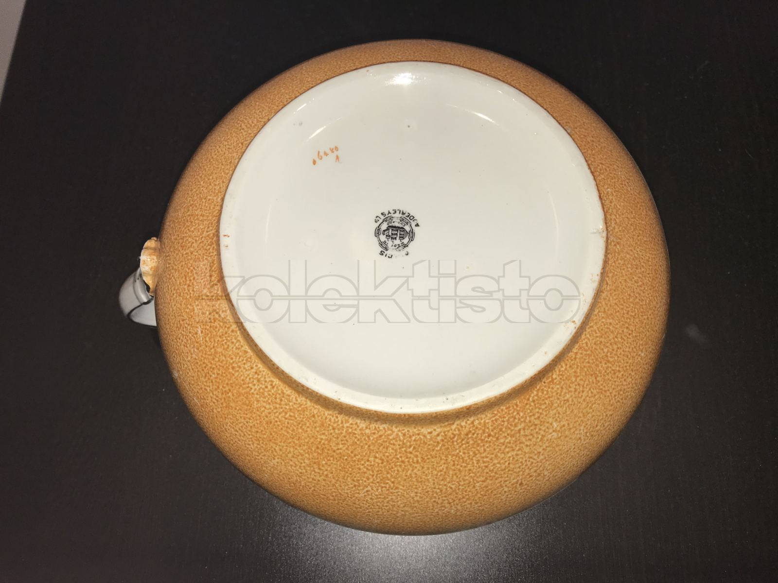Porcelánový nočník č.66