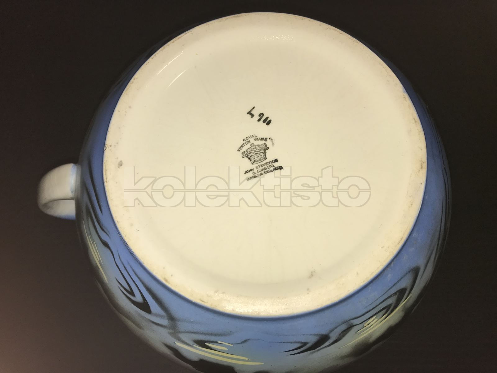 Porcelánový nočník č.74