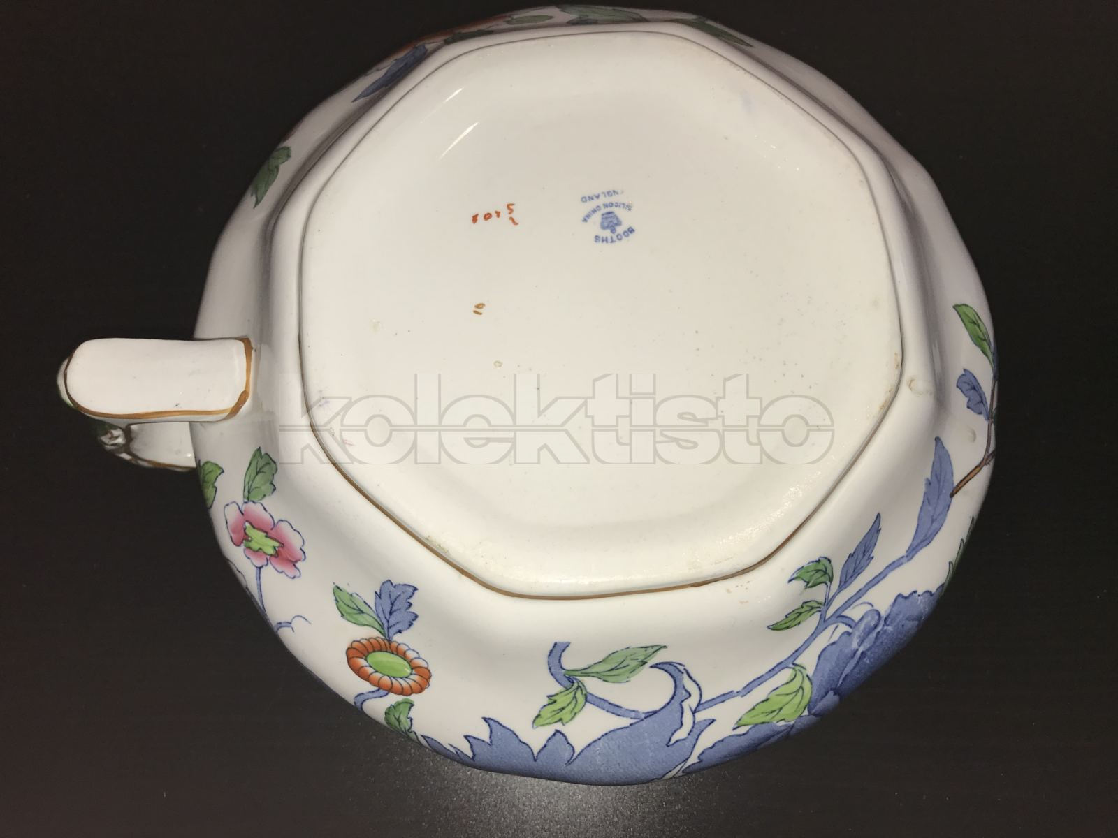 Porcelánový nočník č.78
