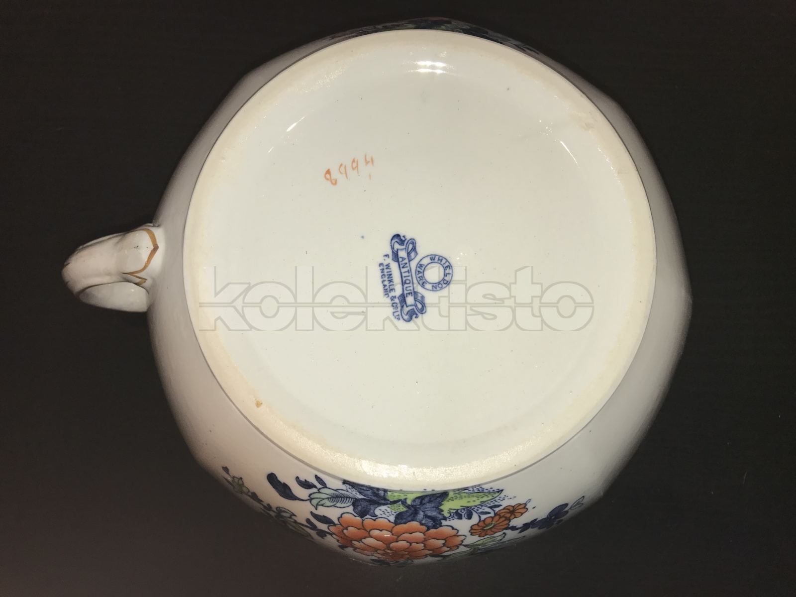 Porcelánový nočník č.82