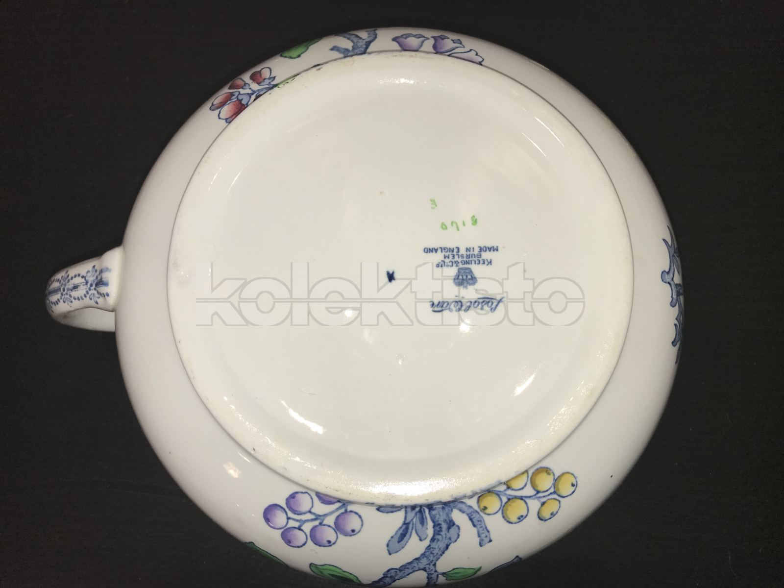 Porcelánový nočník č.84