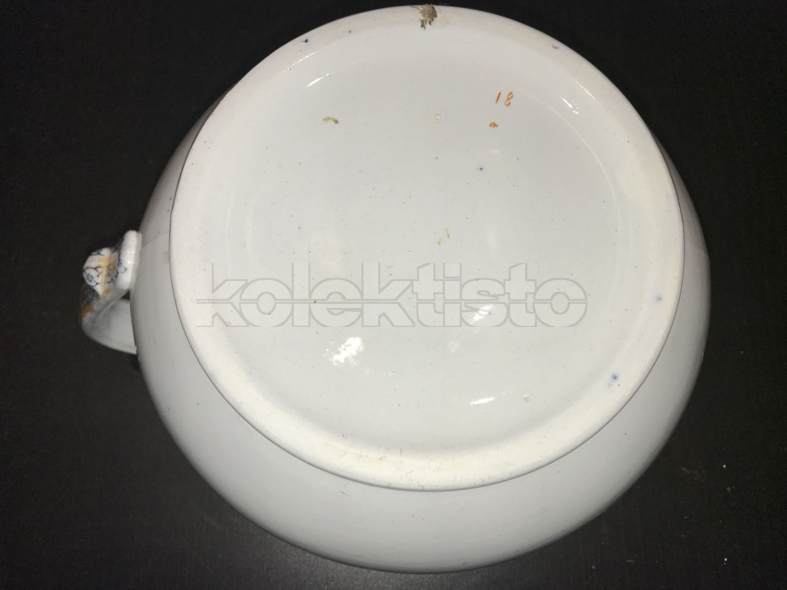 Porcelánový nočník č.110