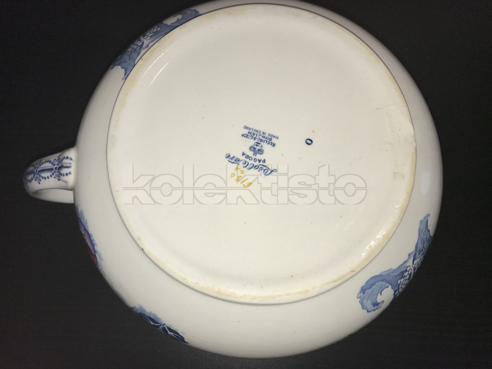 Porcelánový nočník č.112
