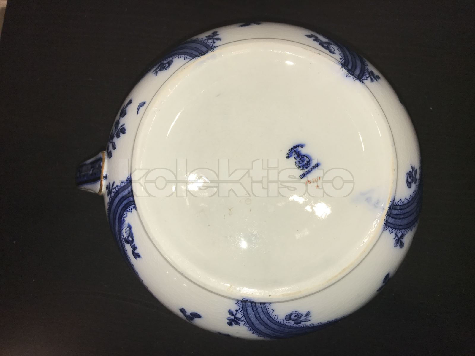Porcelánový nočník č.121