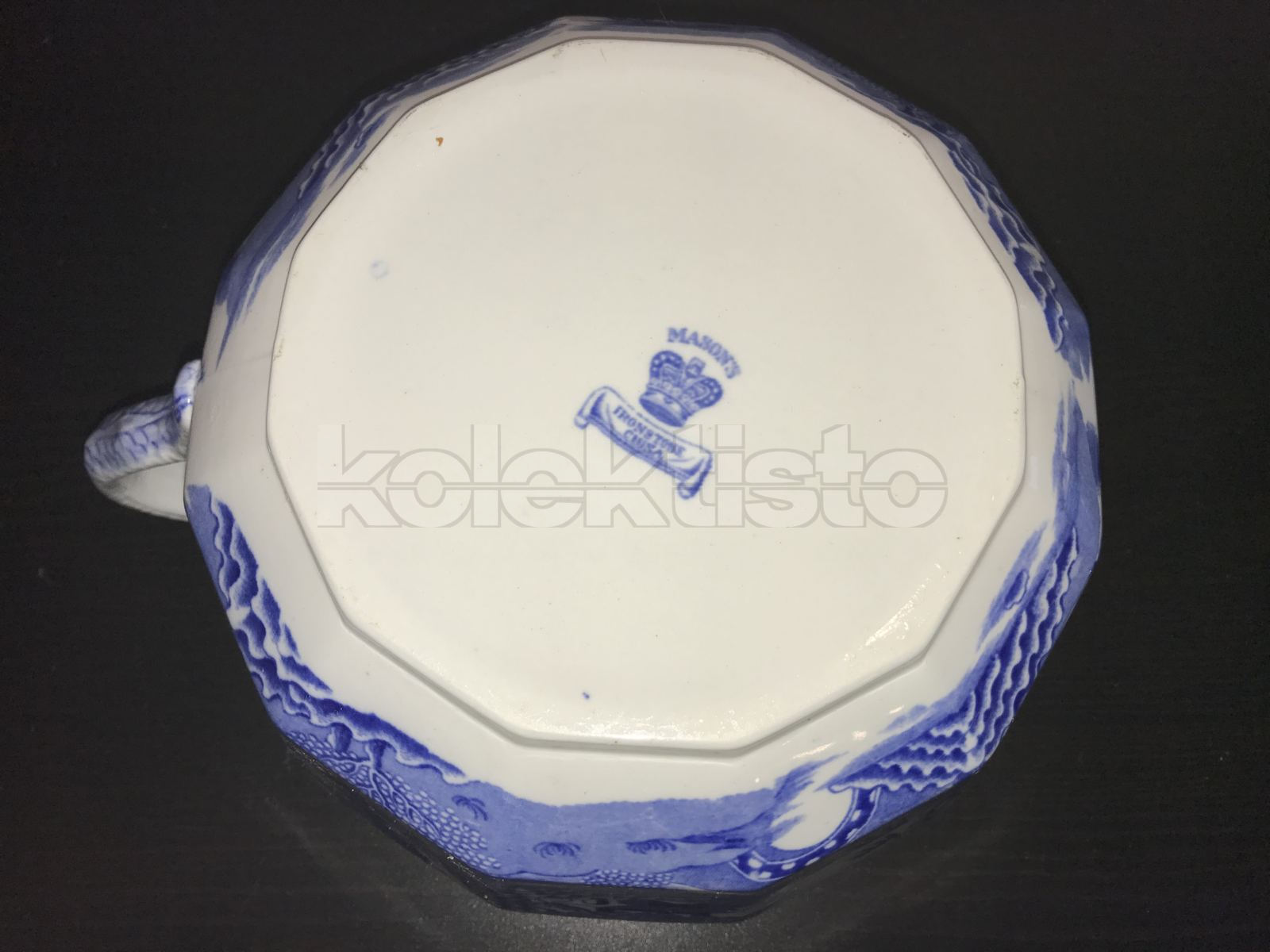 Porcelánový nočník č.122